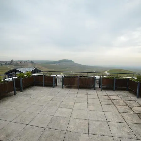 بيت ضيافة En Champagne 3*